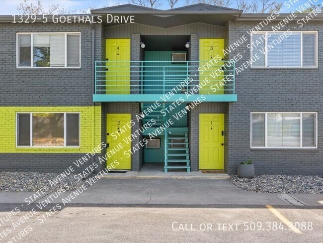 Foto del edificio - 1329 Goethals Dr