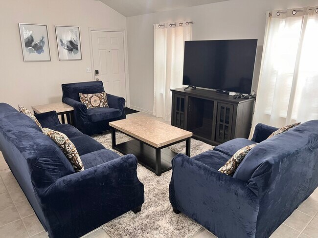 Foto del edificio - 7315 Wisteria Chase Pl