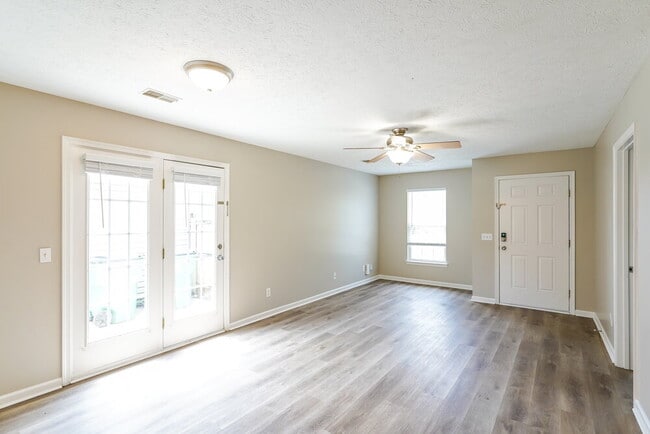Building Photo - 2538 Sonar St