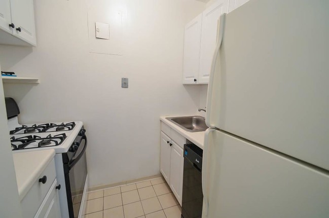 Foto del edificio - 400 E 70th St