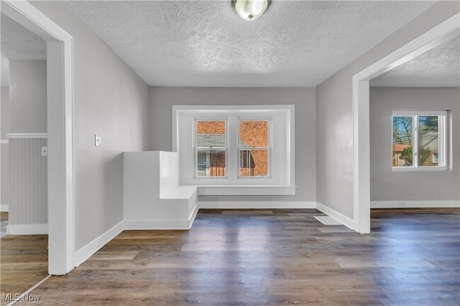 Building Photo - 5656 Lafayette Ave