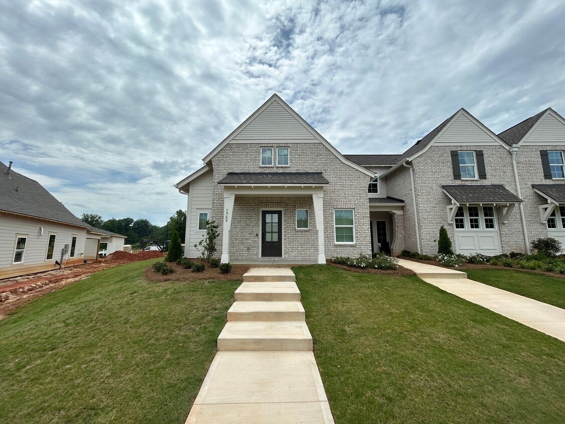 New Build in Woodward Oaks Subdivision! - New Build in Woodward Oaks Subdivision!