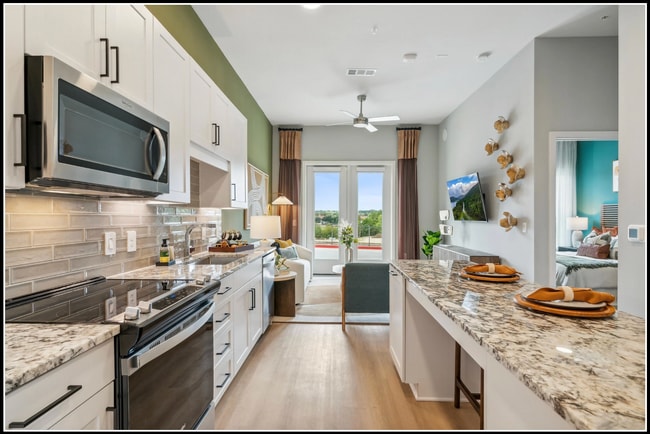 Building Photo - 12389 Merit Dr