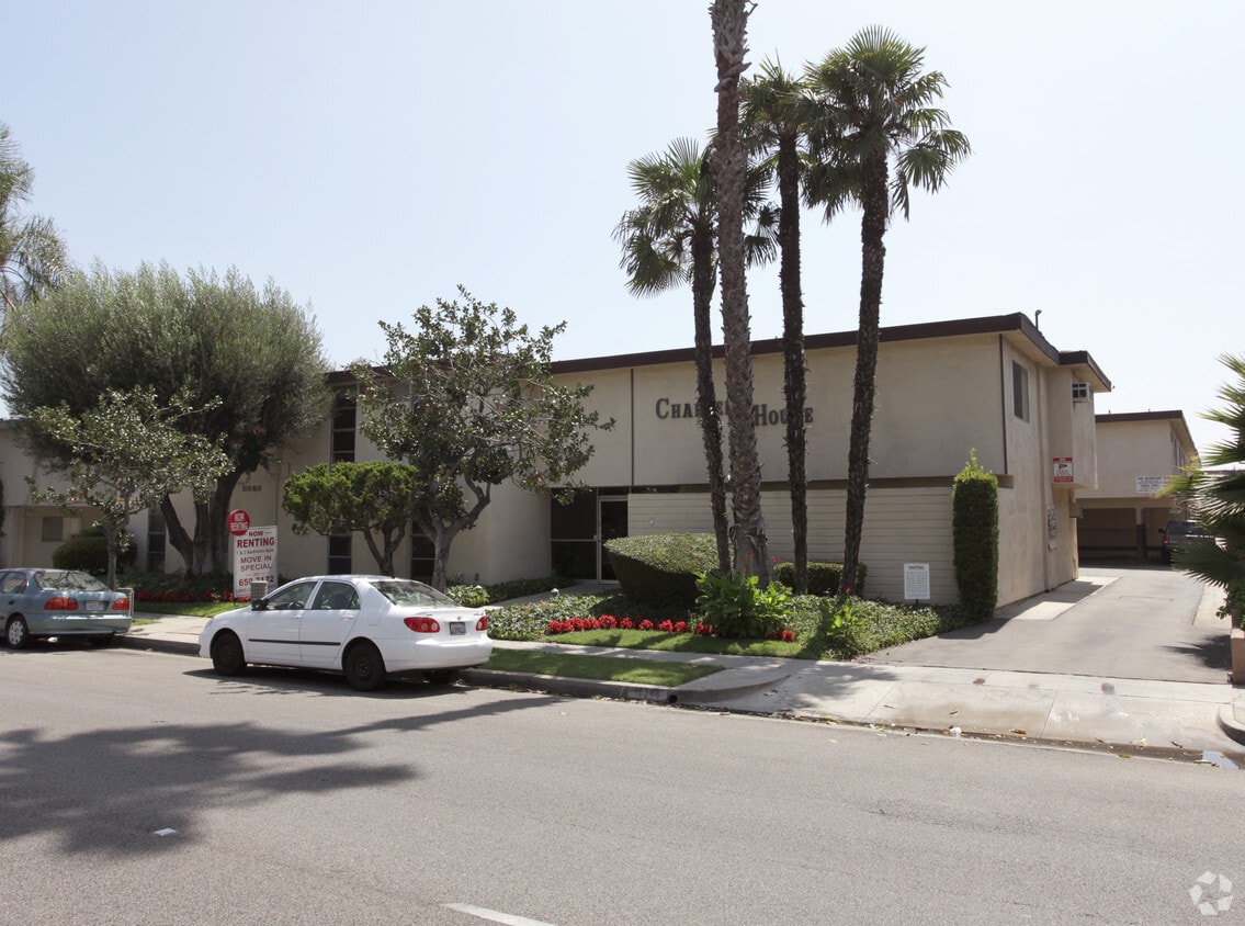 Primary Photo - Charter House Apartments