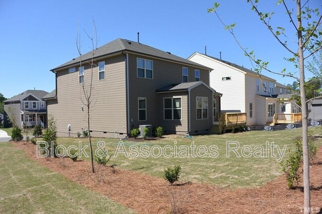 Building Photo - 249 Tilth St