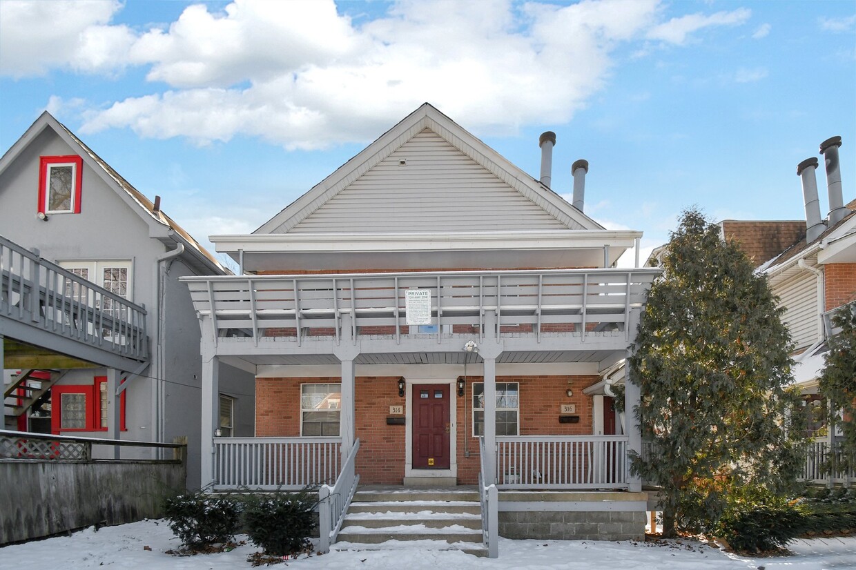 Foto principal - 302-318 E 17th Ave