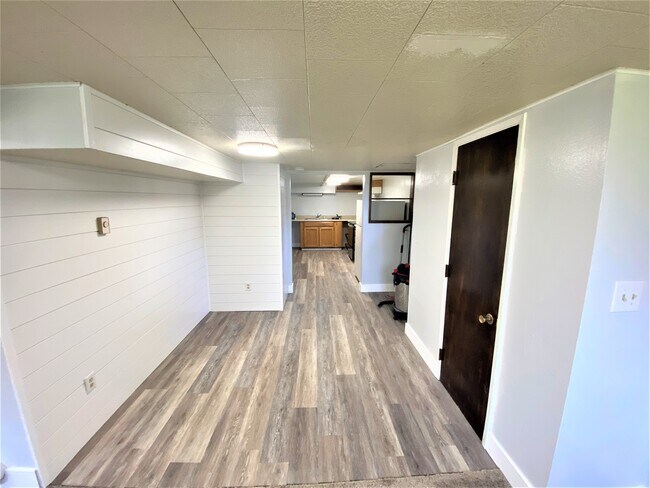 Foto del edificio - 1408 Burwell St