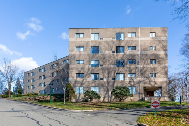 Building Photo - Woodview Apartments