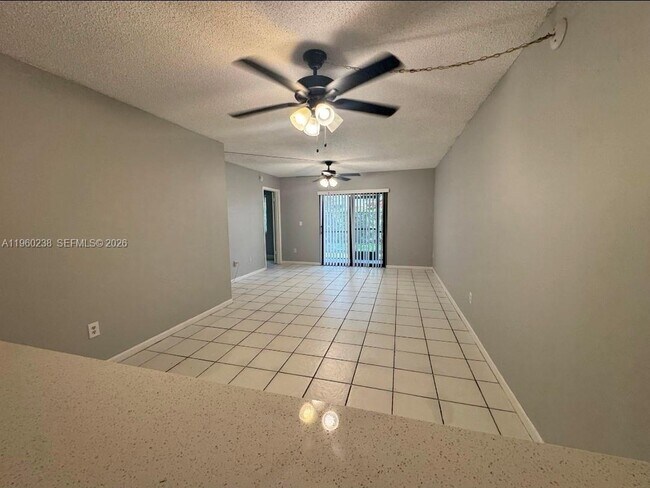 Foto del edificio - 20810 NE 8th Ct