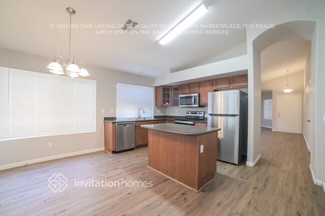 Foto del edificio - 29206 N 22nd Ln