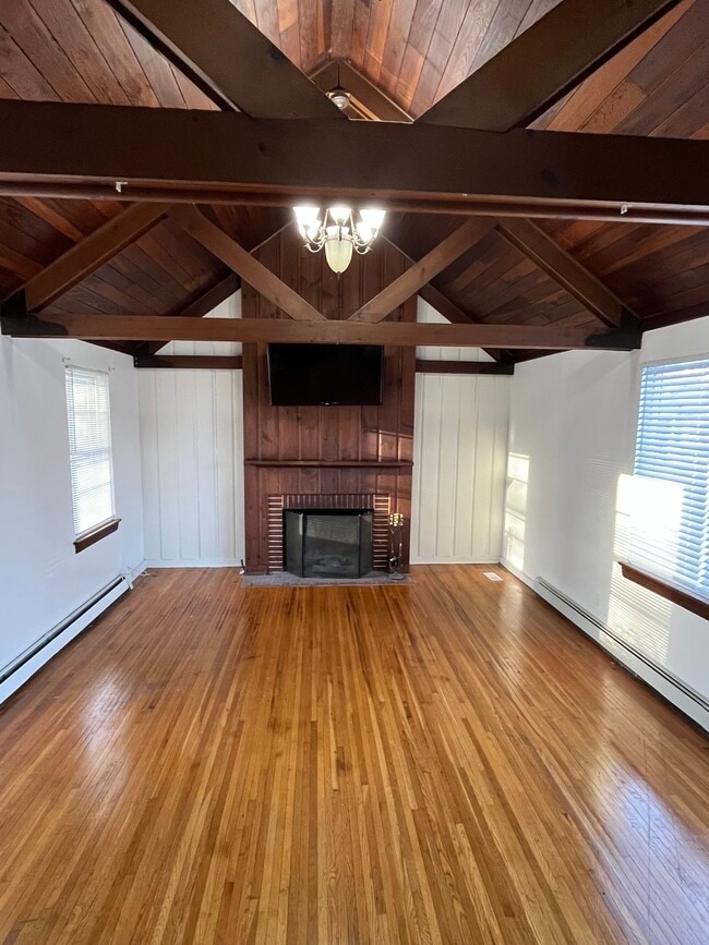 Building Photo - 260 N Enola Dr