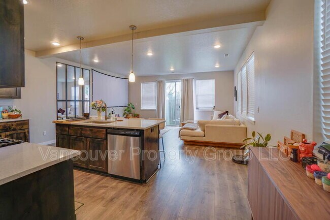 Foto del edificio - 4325 NE 87th St