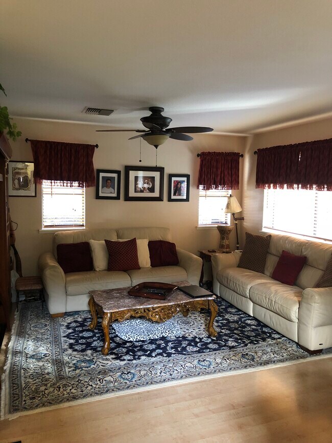 Building Photo - 94-1012-1012 Halewili St