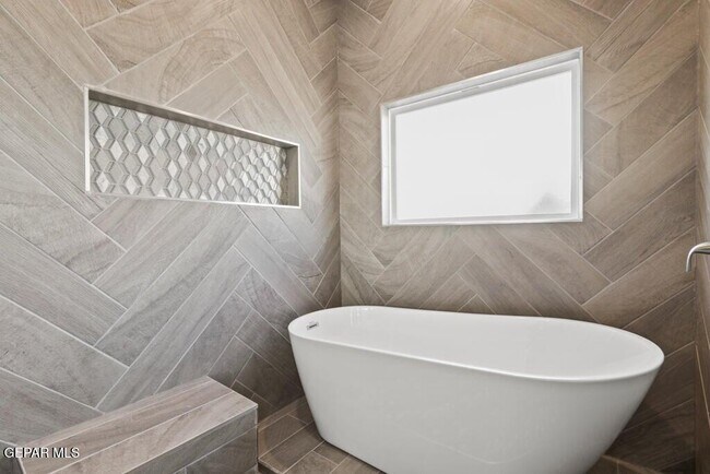 Foto del edificio - 956 Keenland Ave