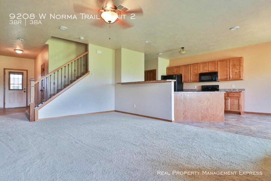 Primary Photo - 9208 W Norma Trail