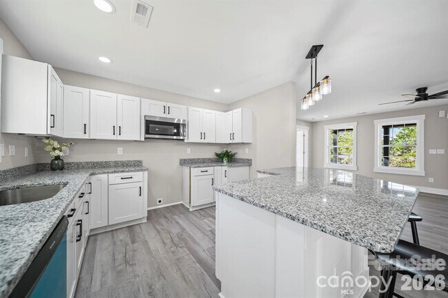 Foto del edificio - 20 Ridgecrest Ave