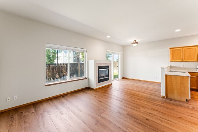 Foto del edificio - 1560 SW Reindeer Ave