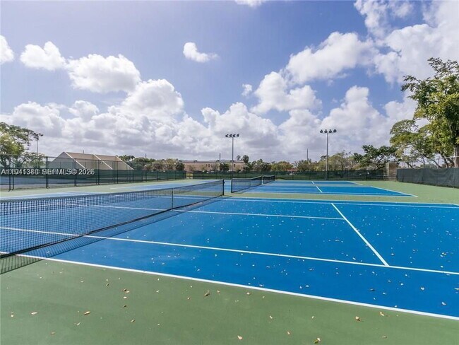 Foto del edificio - 2312 S Cypress Bend Dr