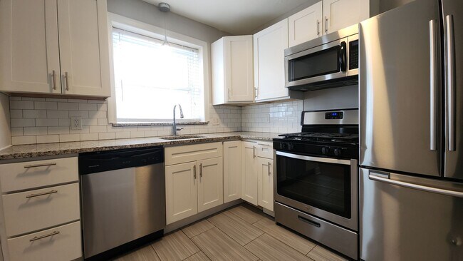 Foto del edificio - 7754 Kingsbury Blvd