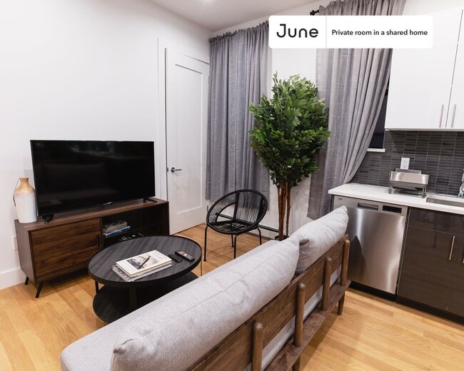 Building Photo - Room in Shared 4 bed/1.5 bath home