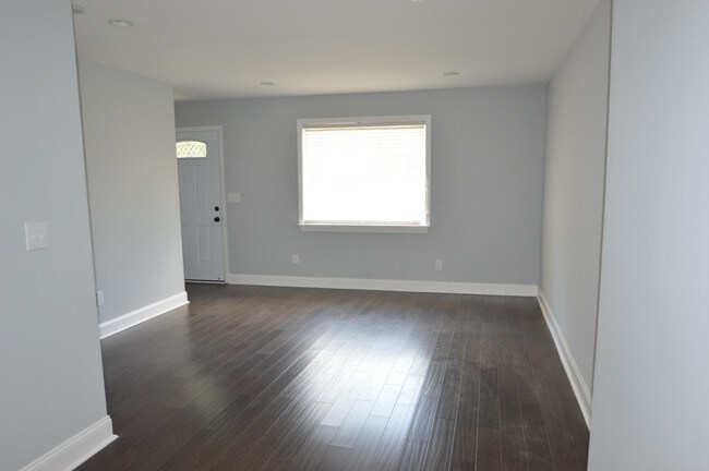 Building Photo - 216 Grove St