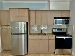 Foto del edificio - 4 Transylvania Ave