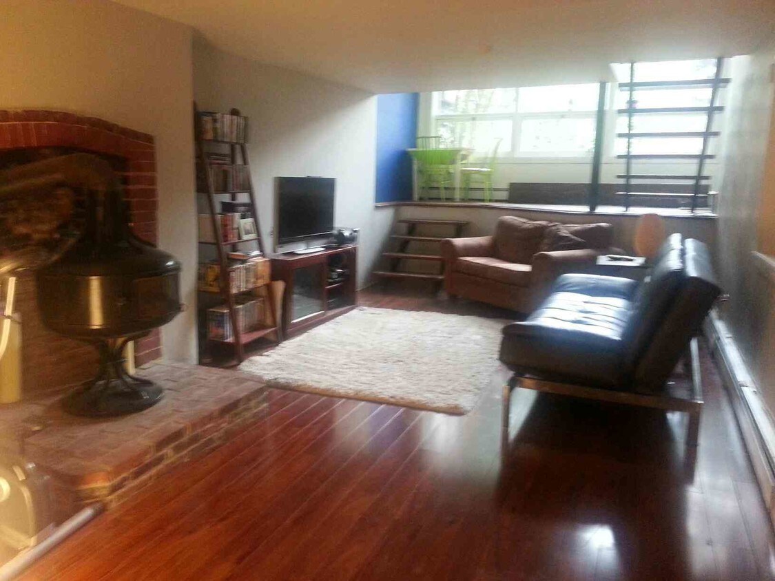 Primary Photo - 1408 Eutaw Pl