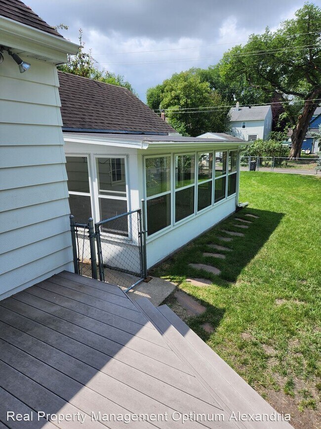 Foto del edificio - 3 br, 2 bath House - 1138 Oak St N