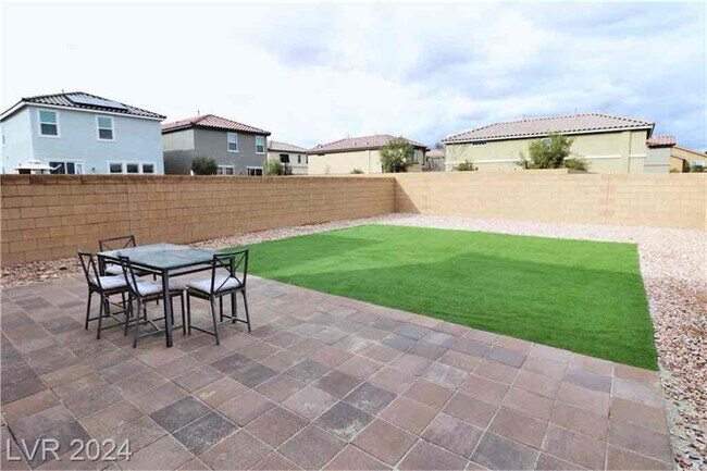 Foto del edificio - 8802 Sapphire Coast Ave