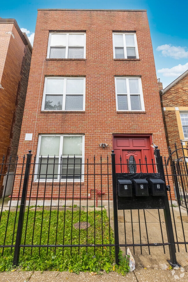 Building Photo - 2450 S Homan Ave
