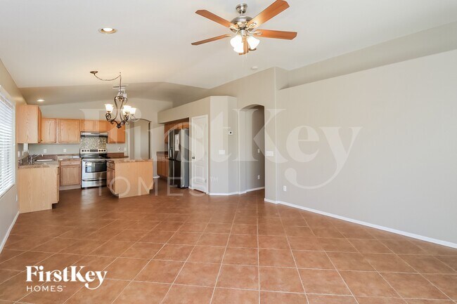 Foto del edificio - 4936 W Glass Ln