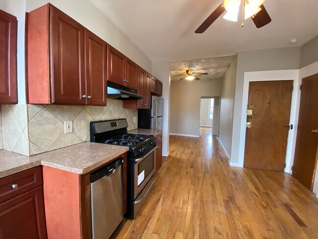 Foto del edificio - 222 Cambridge Ave