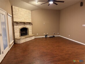 Building Photo - 621 S Roy Reynolds Dr