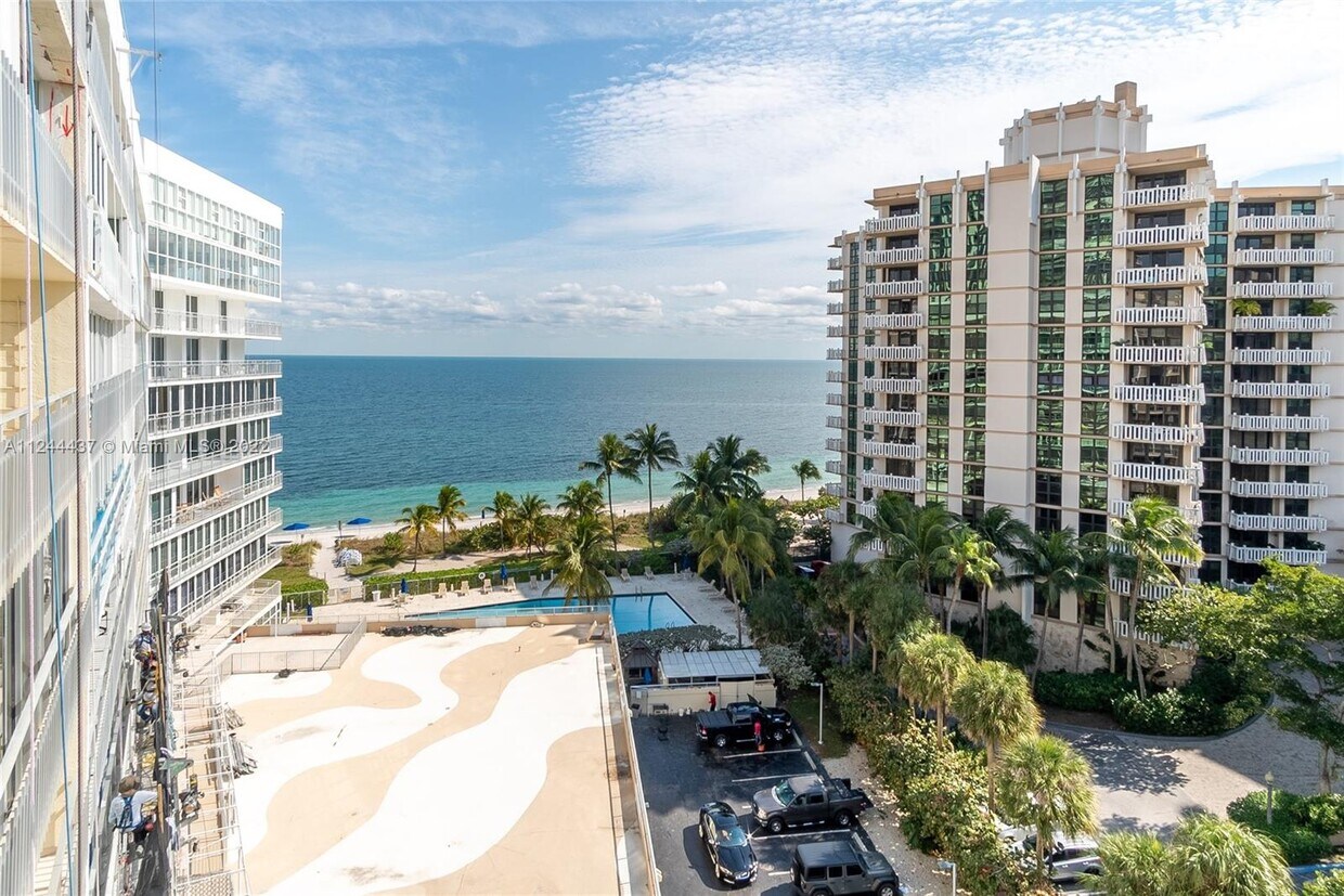 600 Grapetree Dr Unit 9ES, Key Biscayne, FL 33149 Condo for Rent in