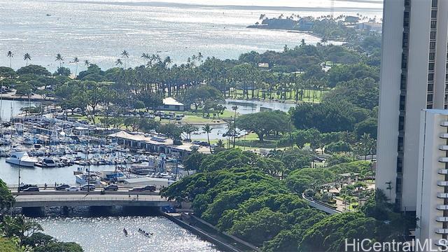 Foto del edificio - 1717 Ala Wai Blvd