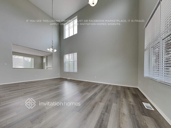 Building Photo - 8543 Fortman Dr NE