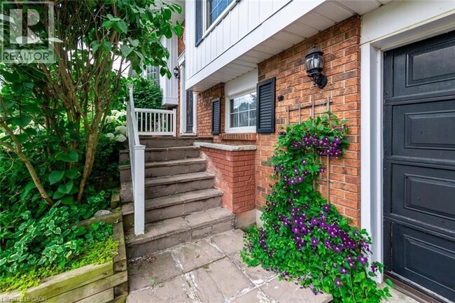 Building Photo - 44 Valleyview Dr