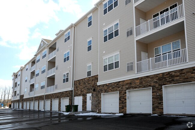 Building Photo - Cedar Woods Condominium
