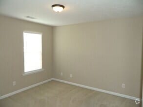 Building Photo - 498 Sebastian Dr