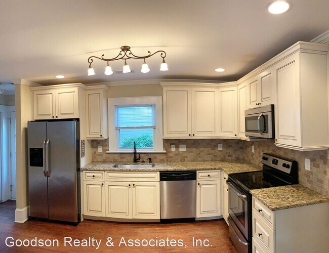 Building Photo - 2 br, 2 bath House - 1724 Hawthorne Lane