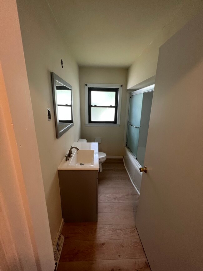 Updated Bathroom - 1156 S 6th St