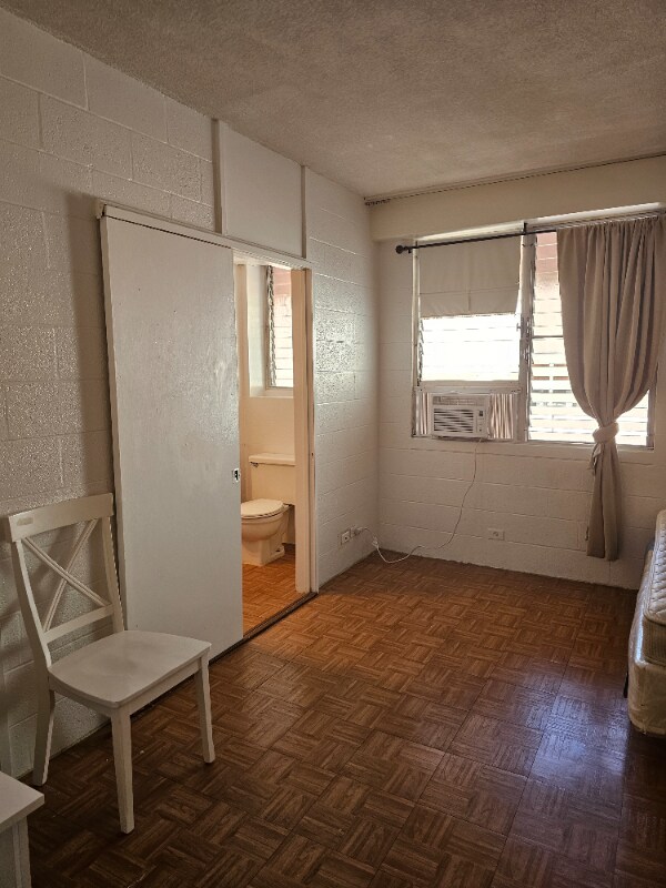 1142 S King St Unit 2011, Honolulu, HI 96814 Room for Rent in