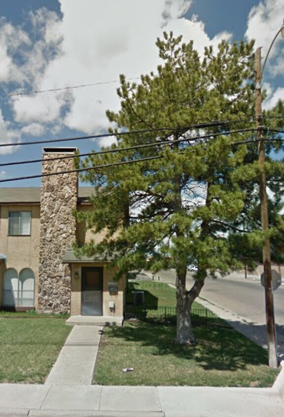 Foto principal - 4400 Prairie Ave