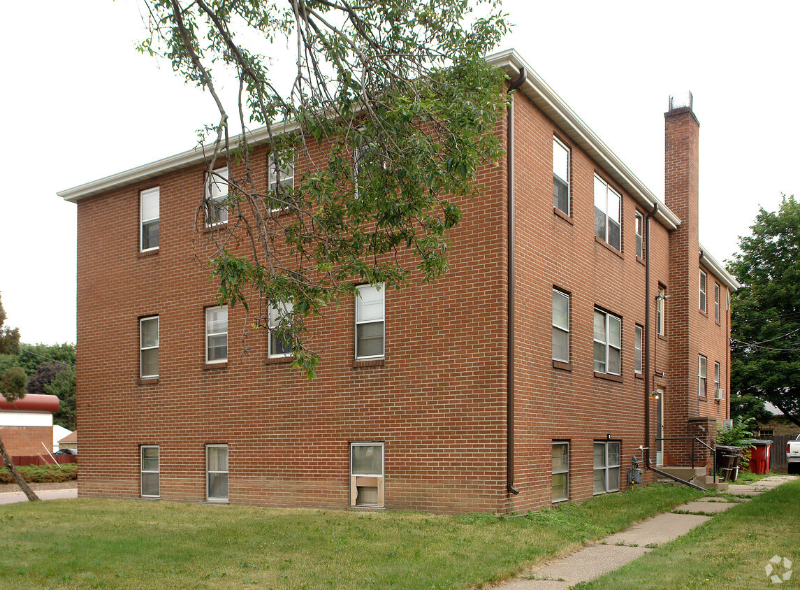 Building Photo - 1688 Arona Ave