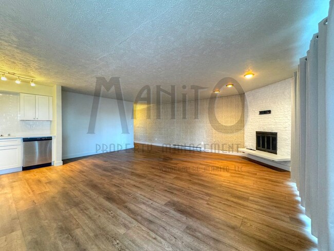 Foto del edificio - Spacious South Hill Condo