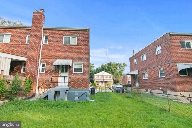 Building Photo - 2022 Oliver St