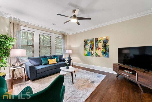 Foto del edificio - 856 Ponce De Leon Ave NE