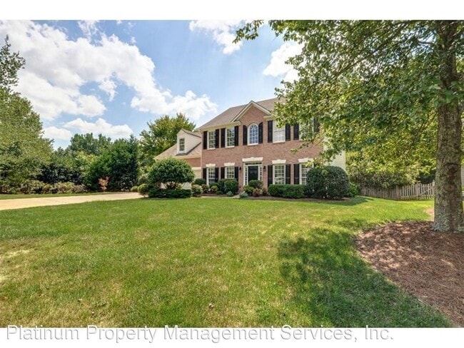 Building Photo - 4 br, 2.5 bath House - 925 Briars Bend