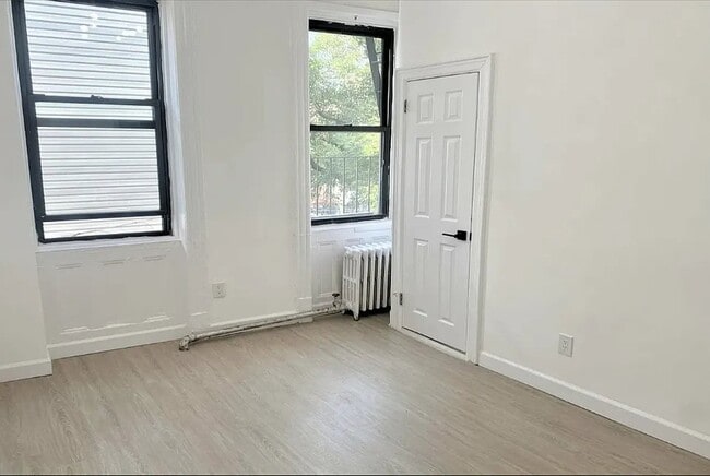 Building Photo - 202 St Nicholas Ave