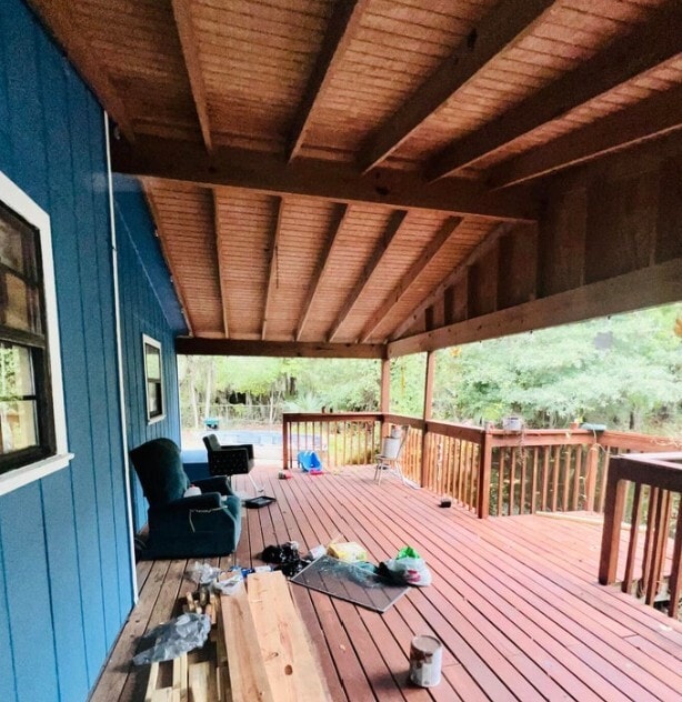 Foto del edificio - 302 Bernard Rd